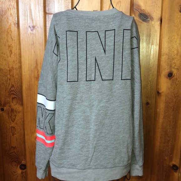 Pink Victoria’s Secret oversized crew neck sweatshirt size XS comfy causal top - Picture 3 of 7